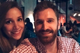 Ko je ljepotica u društvu Momčila Otaševića? (FOTO)