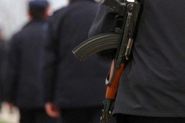 Policajci sa dugim cijevima i na ulicama Brčkog