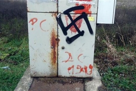 Šamac: Nacistička obilježja kod mosta (FOTO)