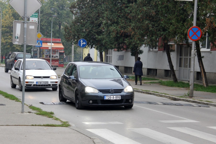 Ležeći policajci samo na zamjeni