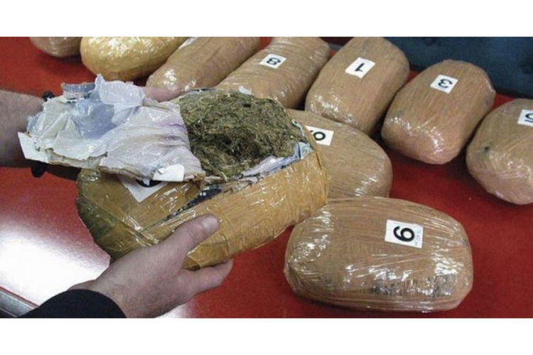  Od Albanca oduzeto 11 kilograma skanka