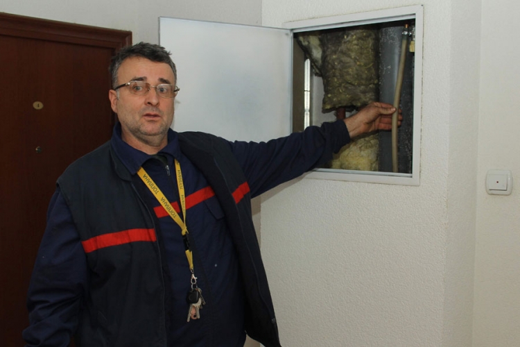 Banjaluka: Odvrtao ventil i ostavio komšije bez grijanja