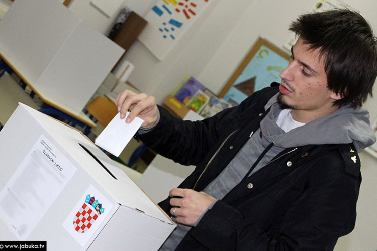 Hrvatski državljani u BiH glasaju u subotu i nedjelju