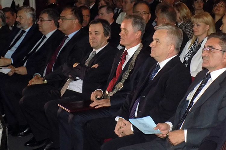 Čubrilović: Banjalučki Univerzitet stub Srpske