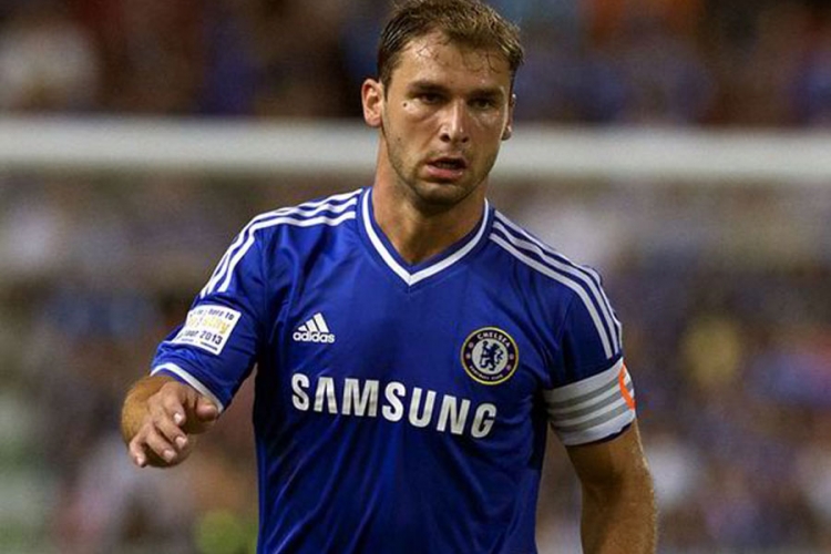 Ivanović mijenja Vidića u Interu