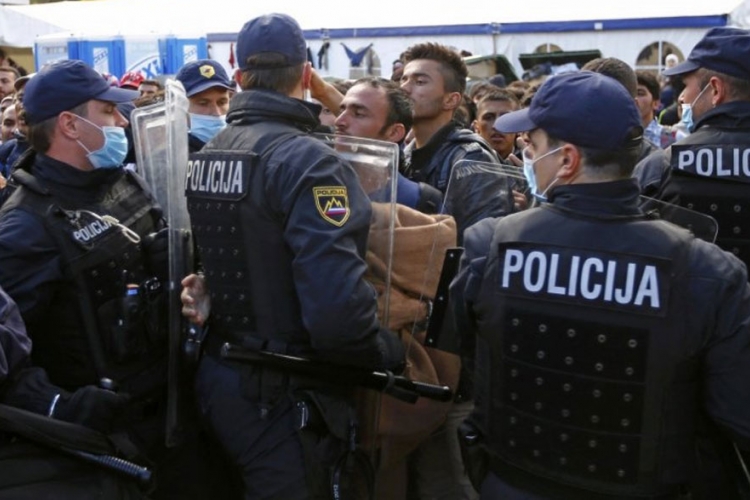 Slovačka šalje 20 policajaca u Sloveniju da štite granice EU