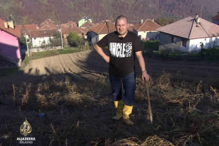 Sirijske izbjeglice pomogle porodici iz BiH da se vrati kući (VIDEO)
