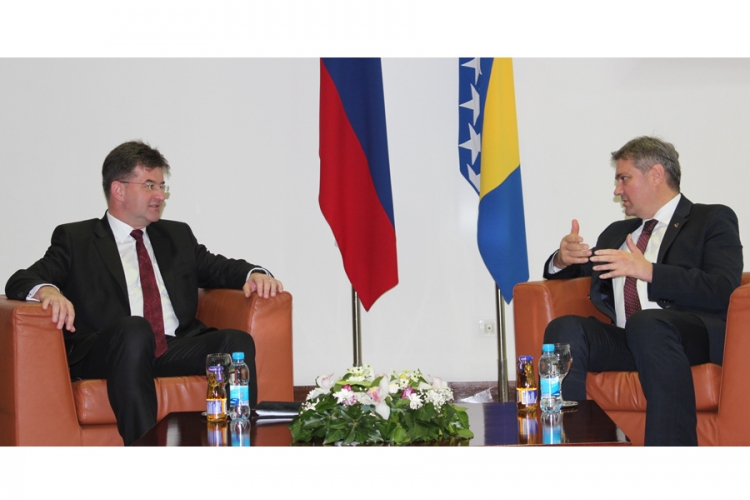 Zvizdić - Lajčak: Vidljiv napredak BiH na putu ka EU