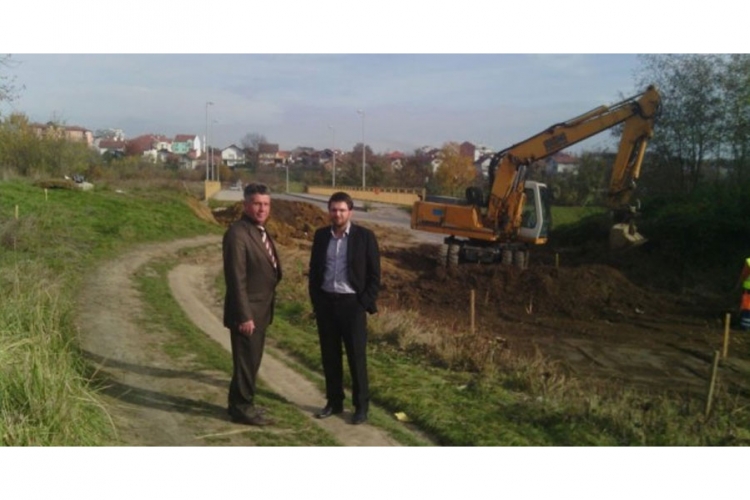 Počela izgradnja puta između naselja Klanac i Rosulje