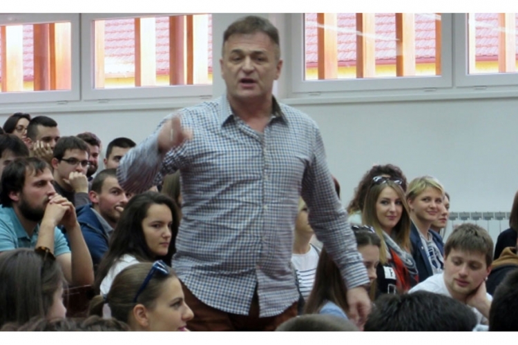  Lečić: Mladi da se osvijeste i počnu stvarati bolji svijet