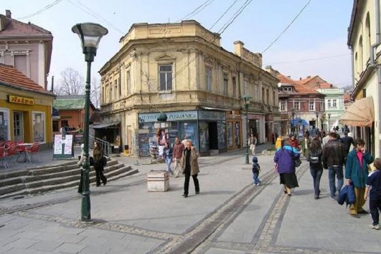 Tuzla: Pronađeno naoružanje - uhapšena dva lica