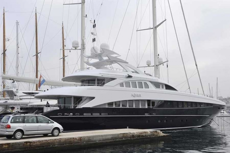 Zadar: Eksplodirala luksuzna jahta vlasnika Euroherca