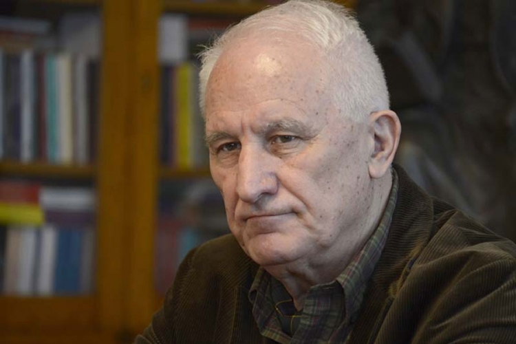 Bećković beogradskoj publici predstavio knjigu Tri poeme
