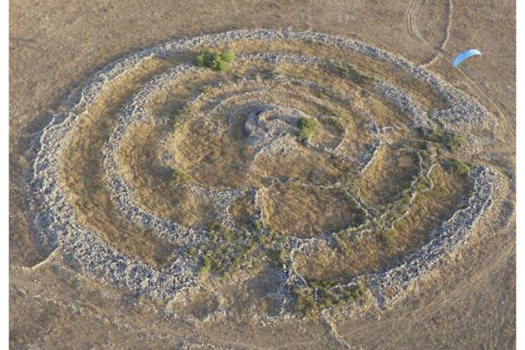 Misteriozni Točak džinova star koliko i Stounhendž