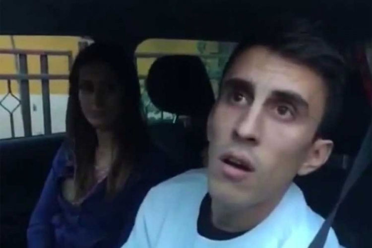 Hit na internetu: Ovo je najbolja kopija Andrije i Anđelke (VIDEO)