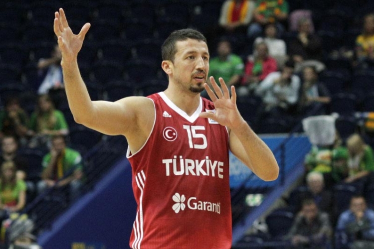 Hidajet Turkoglu, legenda turske košarke završio igračku karijeru