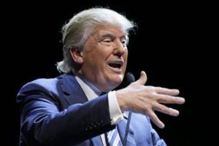 Tramp: Razmatram zatvaranje određenih džamija