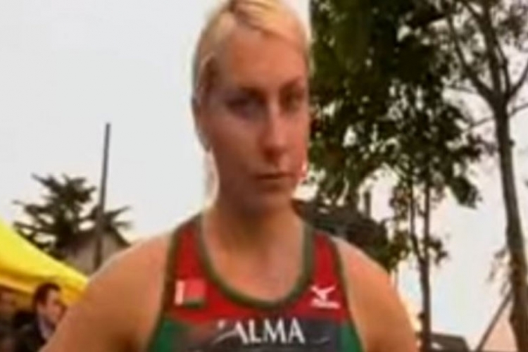 Atletičarka pronađena mrtva, umotana u celofan i pokrivena mahovinom