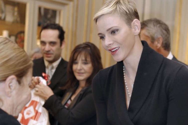 Princeza Šarlin pokazala novu pixie frizuru (FOTO)
