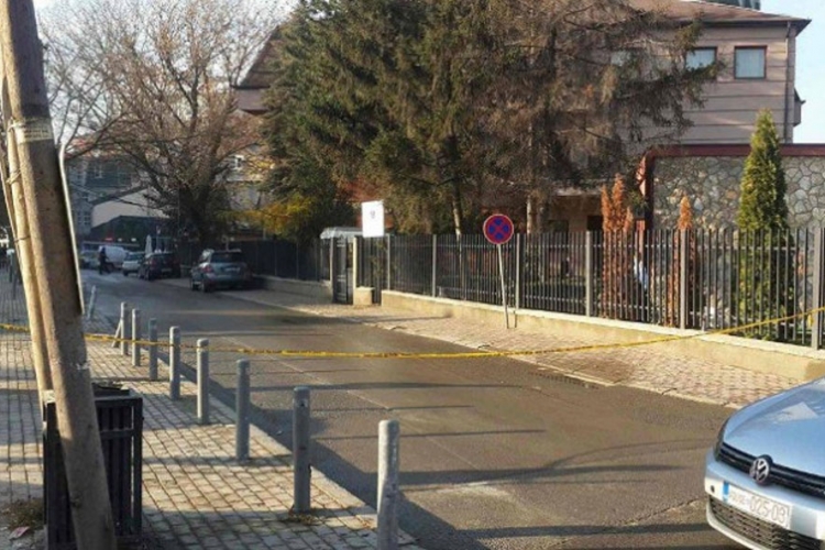 Priština: Demontirana ručna bomba kod generatora u dvorištu suda 