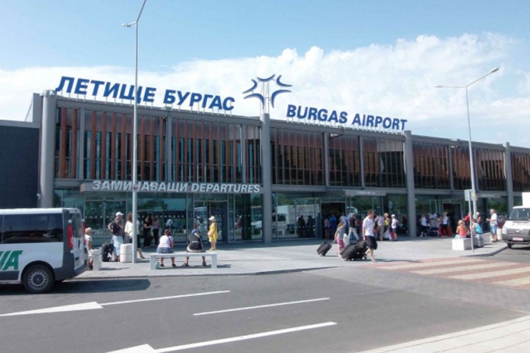 Zbog prijetnje bombom avion prinudno sletio u Burgas