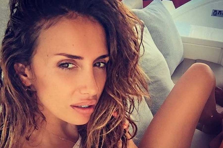 Emina Jahović i dekolte koji oduzima dah (FOTO)