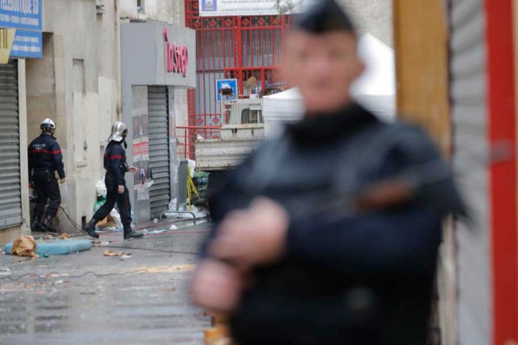 Policija u Roterdamu uhapsila tri osobe