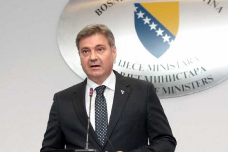 Dostavljena odluka o smjeni Matanovića i Suljagića