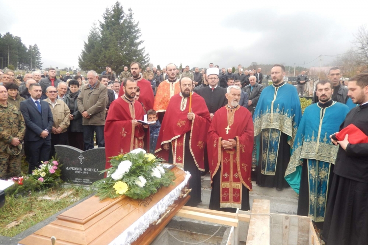 Nevesinje: Sahranjen vojnik Nedeljko Radić
