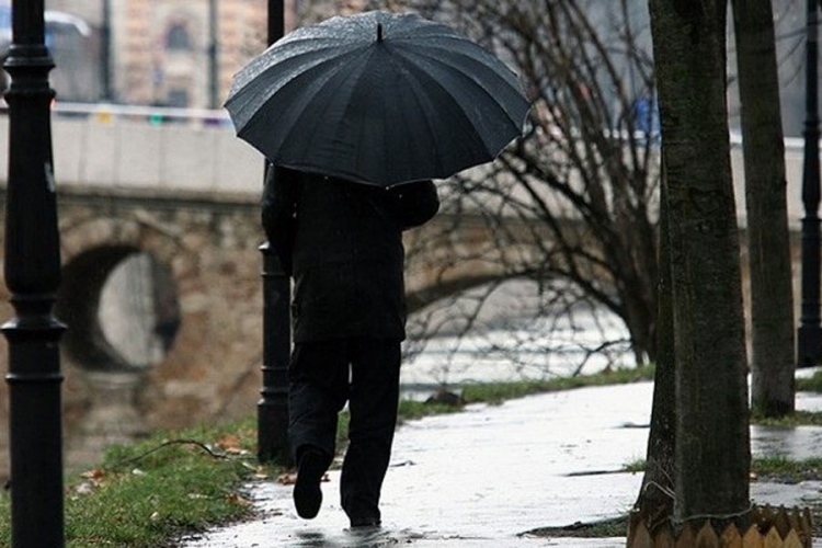 U BiH crveno upozorenje na obilne padavine i jak vjetar