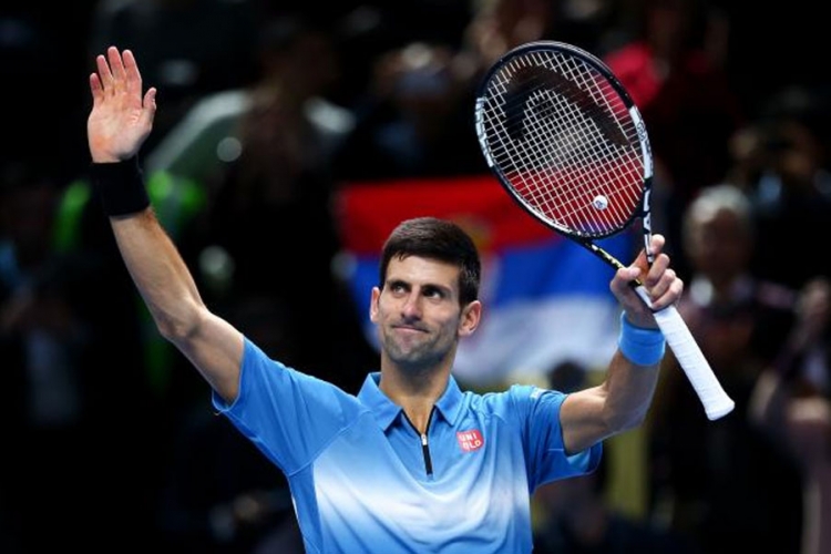 London: Novak s Rafom za finale