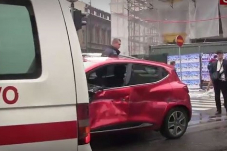U udesu u centru Sarajeva povrijeđena žena (VIDEO)