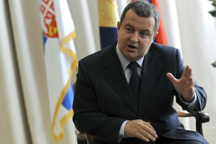 Dačić: Srbija ne sme da bude sabirni centar za izbeglice koje Evropa neće