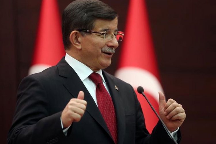 Davutoglu: Ruski avion oboren po mom naređenju