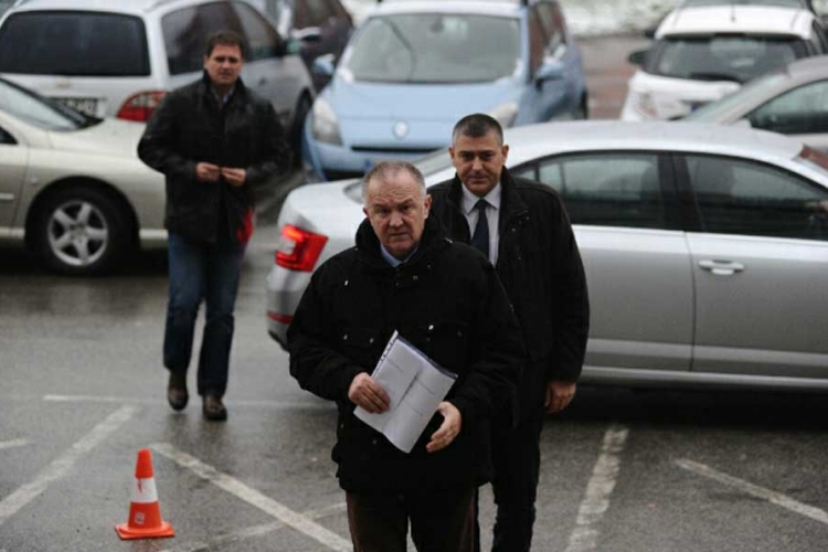 SZP podnio tužbu zbog zaduženja RS od 300 miliona dolara