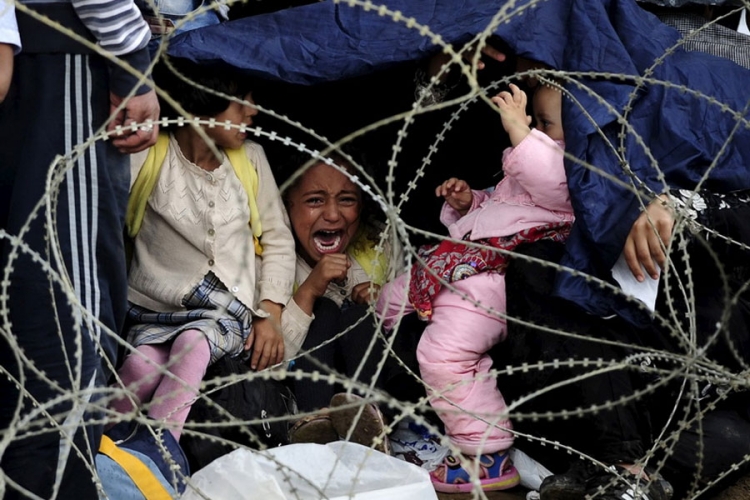 Makedonija: Migranti pokušali da probiju graničnu ogradu