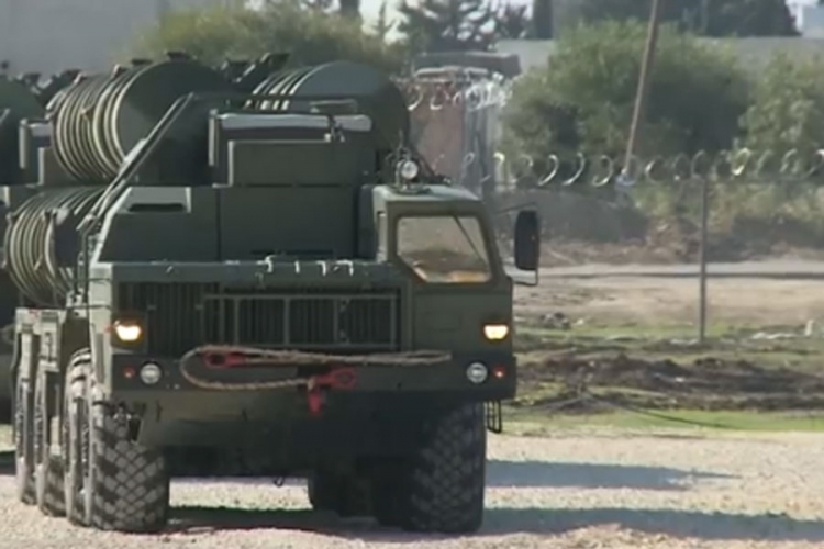 Rusija rasporedila S-400 u svojoj bazi u Siriji (VIDEO)