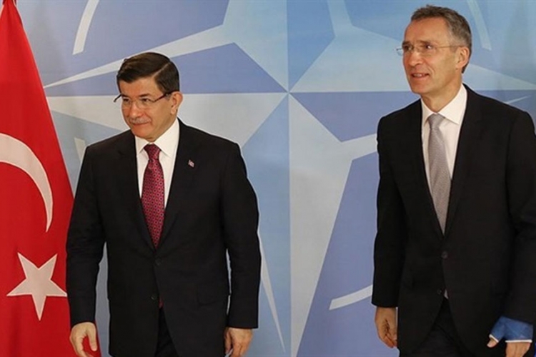 Davutoglu: Svaka povreda granica Turske je povreda granica NATO