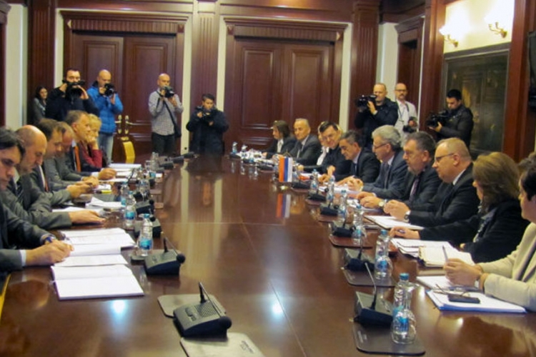 Počele konsultacije o radnoj verziji zakona o radu