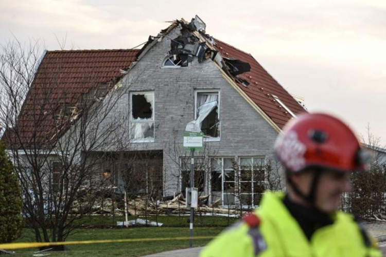 Švedsku poharao "Grom": Hiljade građana bez struje (FOTO)