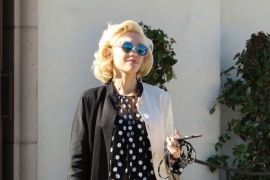 Gwen Stefani u opasno dobrim crvenim čizmama (FOTO)