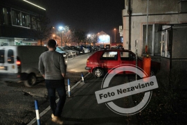I ovako se može parkirati u Banjaluci: Zakrčio prolaz i pješacima i ...