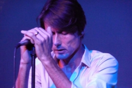 Pogledajte novi spot britpop velikana "Suede" (VIDEO)