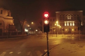 Praznični semafori u Čačku (VIDEO)