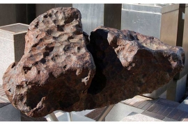 Meteorit Gibeon prodat za 130.000 evra