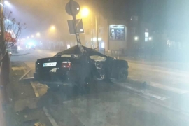 Bihać: Stub prepolovio BMW, suvozač poginuo