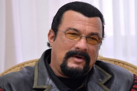 Brena i Steven Segal nastupaju za Novu godinu u Beogradu