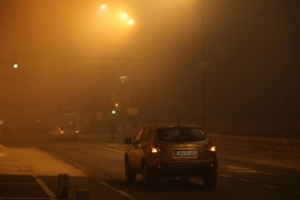 Sarajevo: Gust smog i magla prekrili grad, otežano odvijanje ...