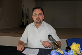 Bušatlić napustio DF: Ne želim misliti Komšićevom glavom