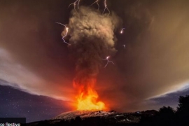 Pakao i raj: Vulkan Etna eruptirao i napravio prljavu oluju (VIDEO)